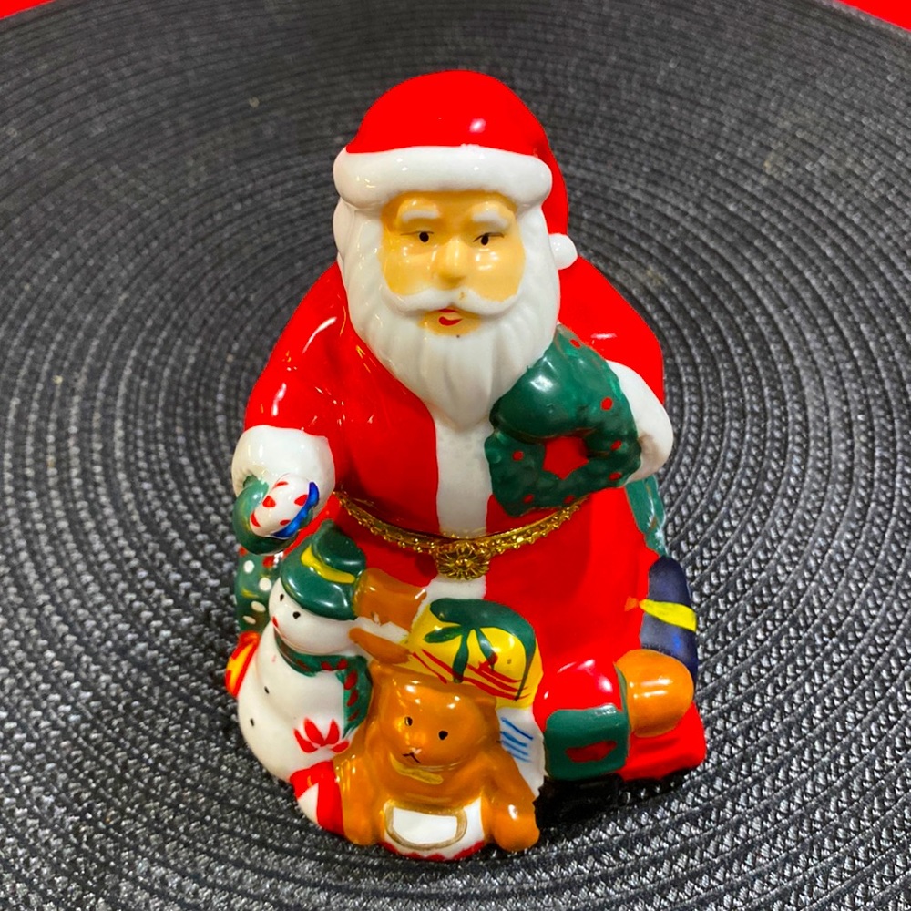 Porcelain Santa Hinged Candle